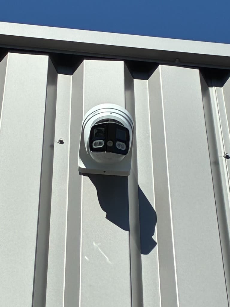 Moderne en veilige opslagruimte met camerabewaking bij Hovibox Hasselt